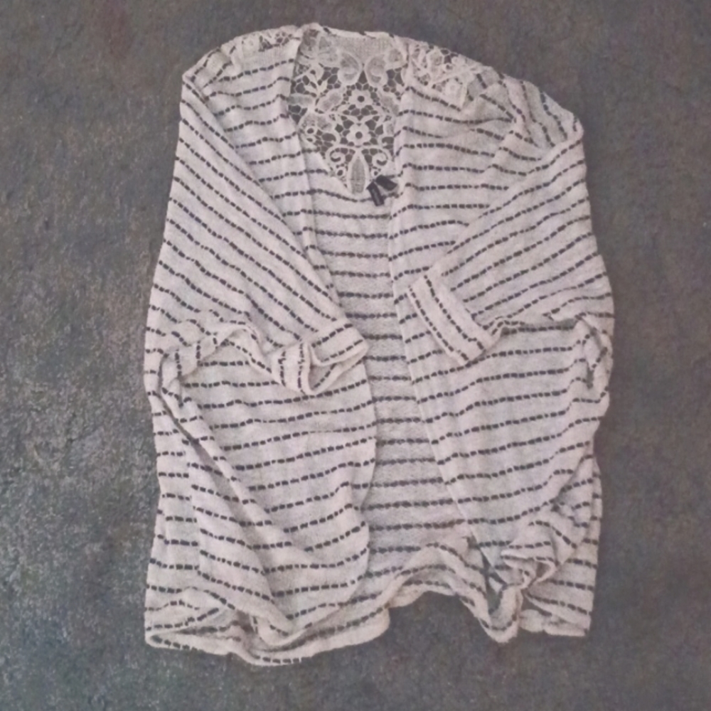 Light weight cardigan sweater